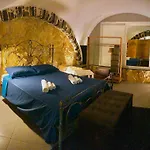 Antony\'S Home